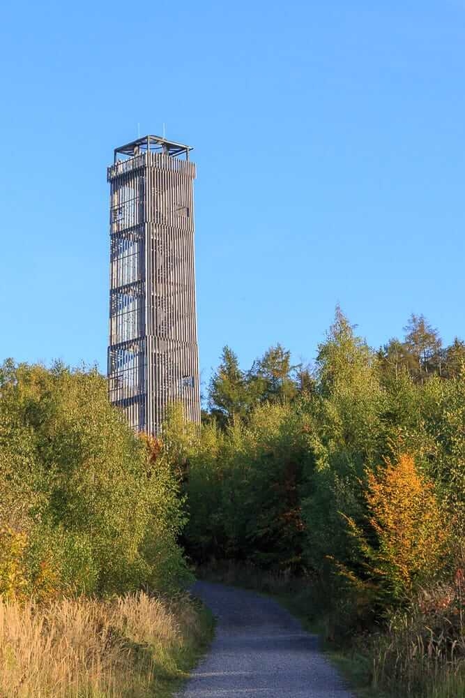 Erster Blick auf den Möhnesee Turm im Sauerland