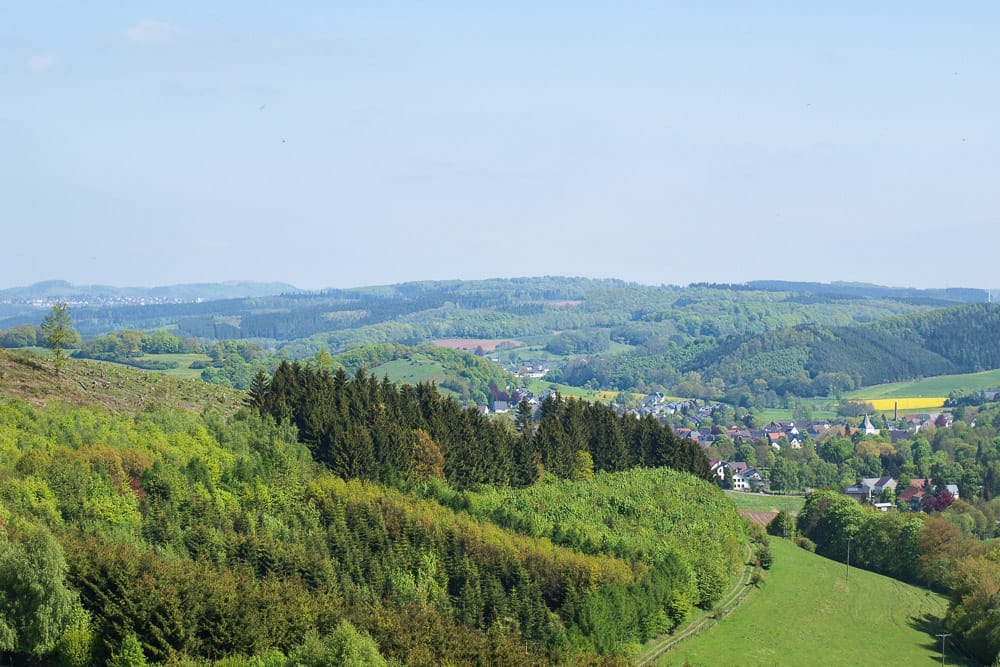 Ein typischer Ausblick auf die Landschaft im Sauerland