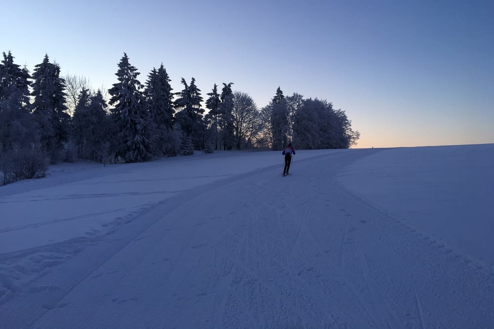 Ein entspannter Skilanglauf im Sauerland am Morgen