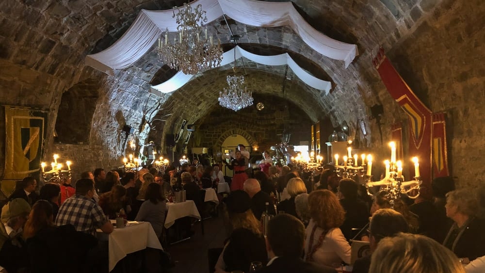 Zu Besuch beim Krimi Dinner in Arnsberg