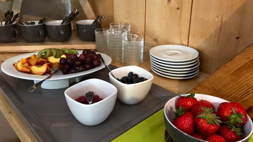 Frisches Obst beim Frühstück im Hofcafe Sundern