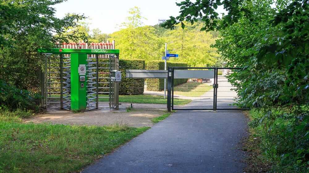 Zugang vom Sauerland Park vom Felsenmeer Hemer