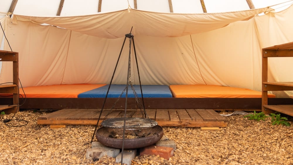 Camping am Hennesee im Tipi