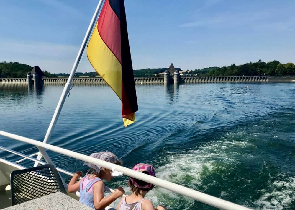Schifffahrt auf den Seen im Sauerland mit Kindern