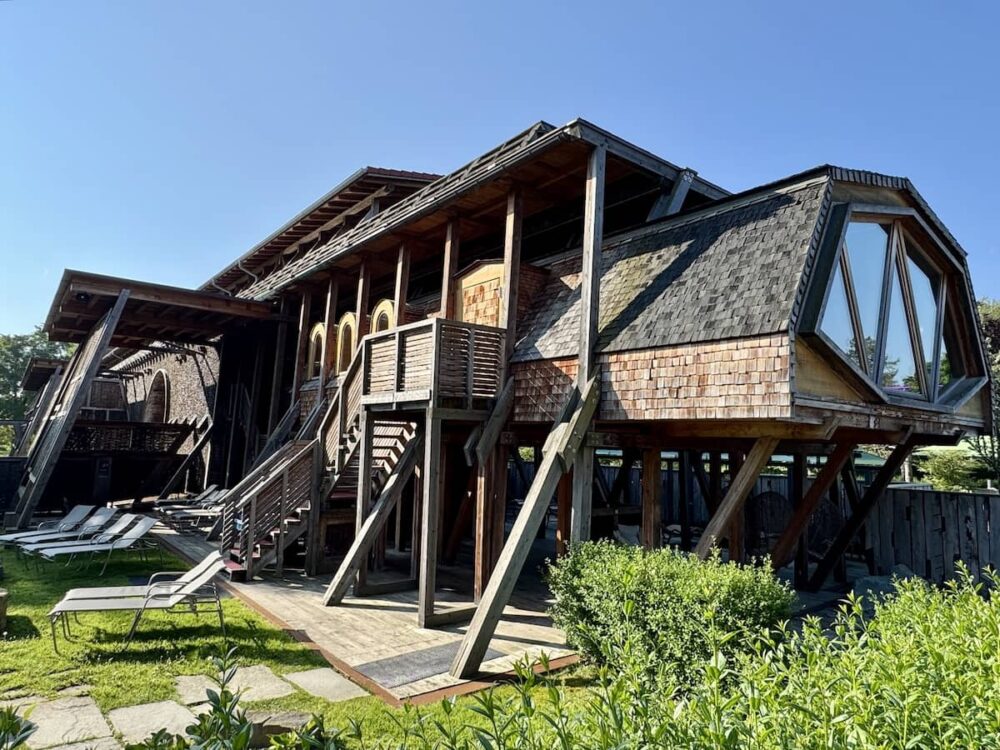 Bad Sassendorfs Gradierwerk in der Börde Therme