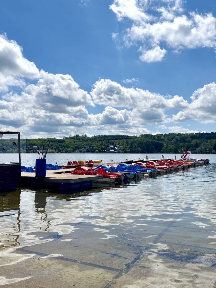Möhnesee Bottsverleih mit Tretbooten in Körbecke